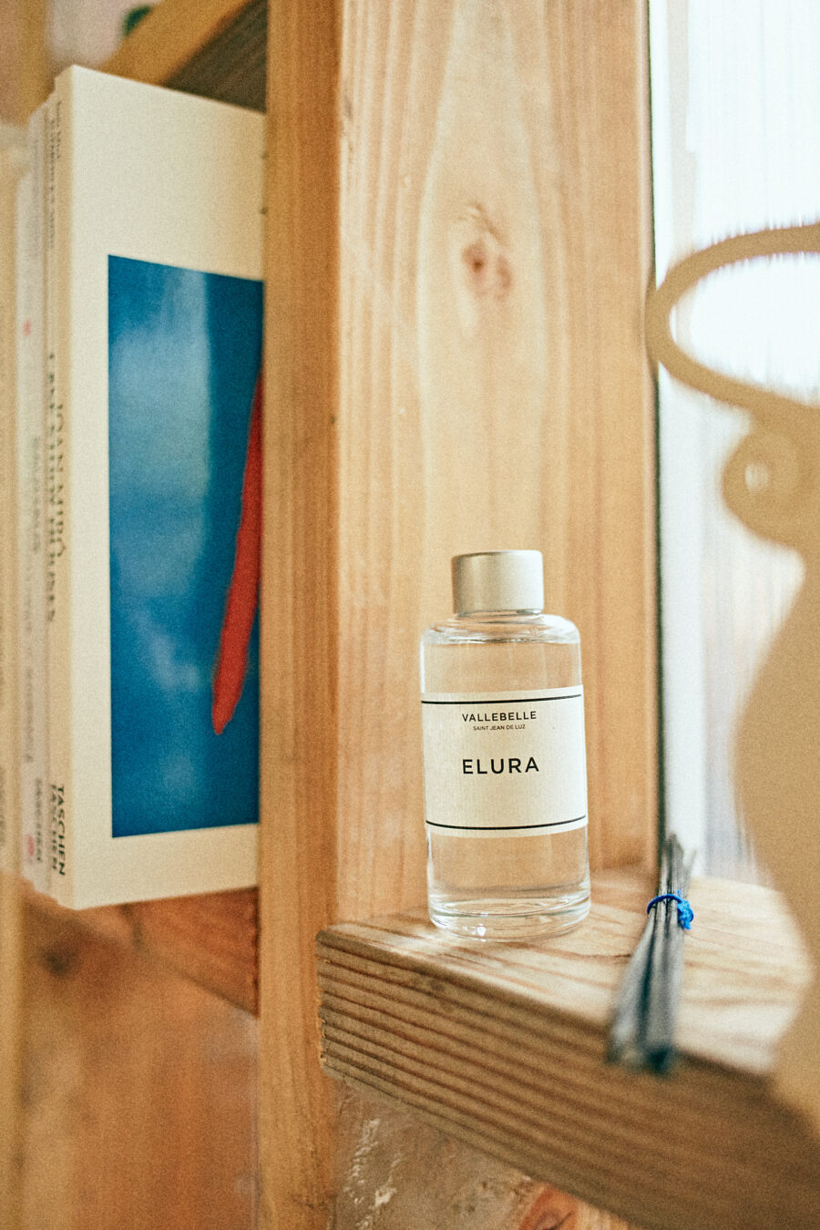 Bois et fragrance Elura, diffuseur par bâtonnets odeur de linge propre