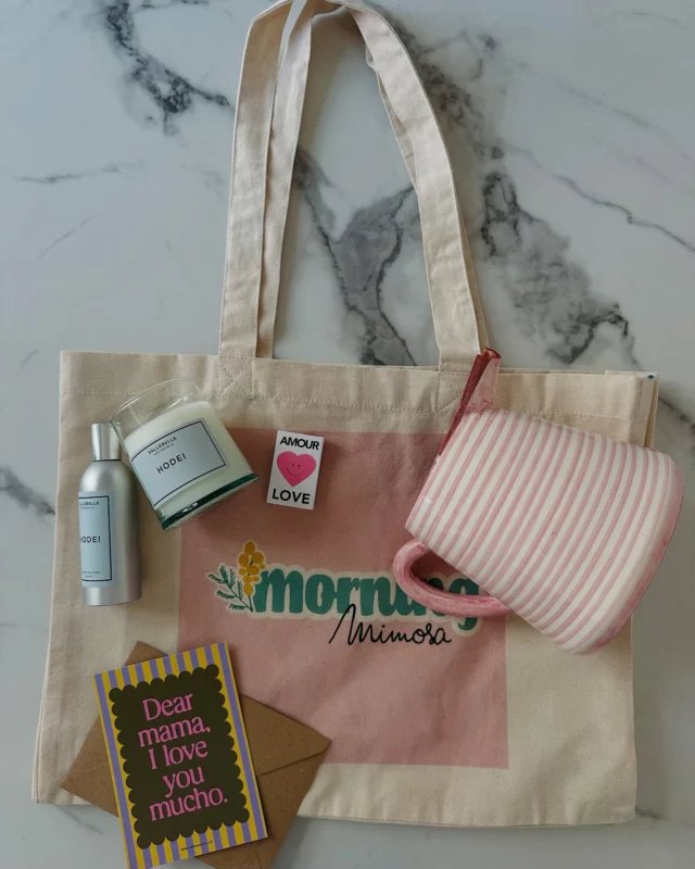 CONCOURS FÊTE DES MÈRES 2025 🩷

Cette année, @morningmimosahossegor & @vallebelle_ s’associent pour vous gâter et célébrer toutes les mamans comme elles le méritent !

/ À gagner :
Le maxi tote bag Morning Mimosa rempli de trésors : 
– 1 brume de linge Vallebelle au choix,
– 1 bougie Vallebelle au choix,
– 1 pichet Casa Cubista rayé rose @morningmimosahossegor. 

Goodies (oui, on aime vous gâter ) : 
- 1 écrin d’allumettes : le match parfait avec la bougie,
- 1 carte de vœux pour écrire les mots les plus doux à l’élue de votre cœur,
Signés @papier_and_co la papeterie la plus colorée et tendance des Landes ✌🏼/

Vous l’aurez compris, ce tote bag garni est un cadeau poétique, parfumé et déco… pour faire fondre le cœur de votre maman (ou le vôtre) 🫶🏼. 

Pour participer :
	1.	Likez ce post
	2.	Suivez @vallebelle_  @morningmimosahossegor et @papier_and_co. 
	3.	Mentionnez en commentaire une personne à qui ce lot plairait autant qu’à vous !

+1 chance si vous partagez en story !

Tirage au sort le Mercredi 21 Mai, pour être sûr de le recevoir à temps 🙂 

Bonne chance à toutes et tous 💫🍀