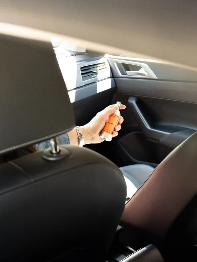 Vallebelle, en voiture.

Nos brumes s’invitent dans vos trajets, pour faire de chaque instant, une parenthèse douce et parfumée.

Un rituel simple, le luxe discret de voyager lors de tous vos moments du quotidien.

• Choisissez la vôtre et transformez votre habitacle 🎢

DA : @nabie_studio
Photos: @sunrise_over_sea

#vallebelle #paysbasque #inspiration #lifestyle #brumesparfumées #madeinfrance #ecoresponsable #gestesimple